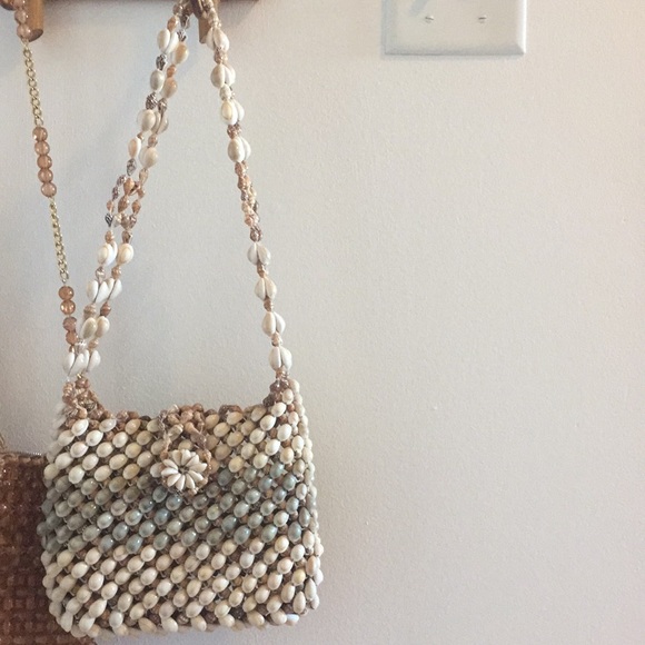 Boheme Handbags - vintage 70s shell cowrie purse